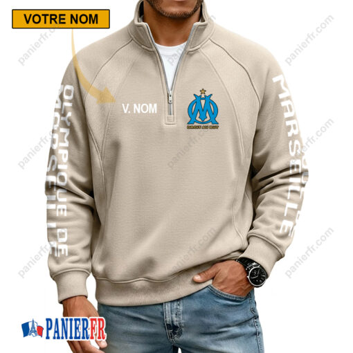 Olympique de Marseille – Sweat demi-zippé Nouvelle Version Avec Nom Personnalisé Olympique de Marseille – Sweat demi-zippé Nouvelle Version Avec Nom Personnalisé
